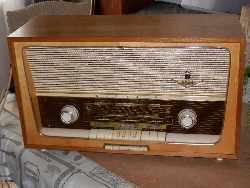 Grundig 4077