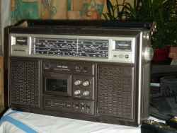 GRUNDIG RR900