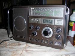 GRUNDIG Satellit 1400