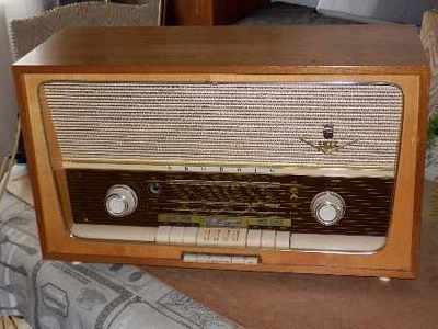 Grundig 4077