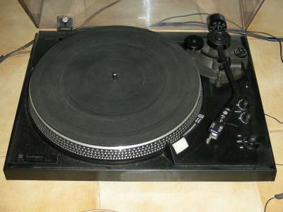 TECHNICS SL2000