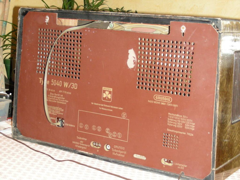 grundig_5040_dos.jpg