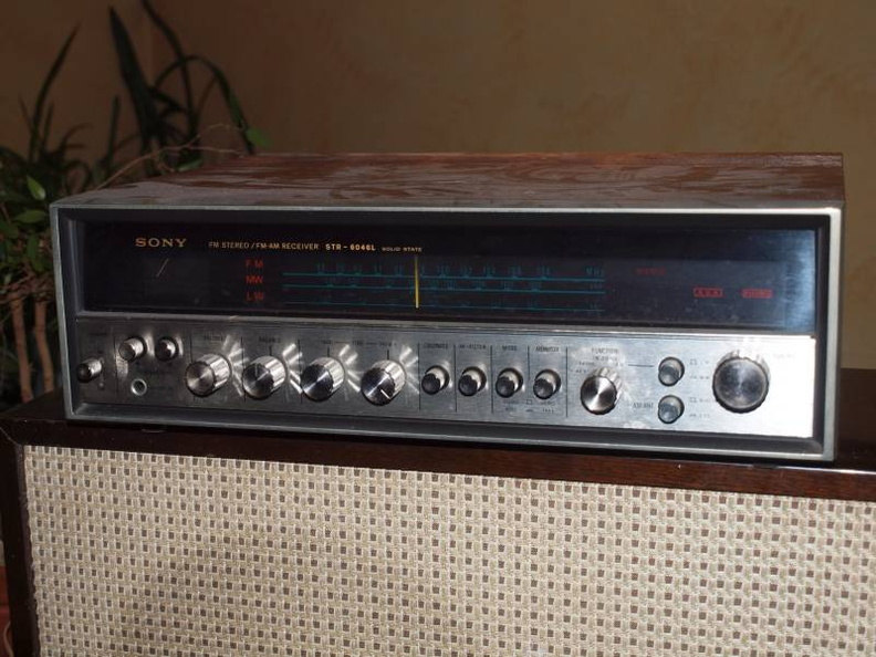 Sony STR 6046L - pw_sony_str6046L_face.jpg pw_sony_str6046L_face.jpg